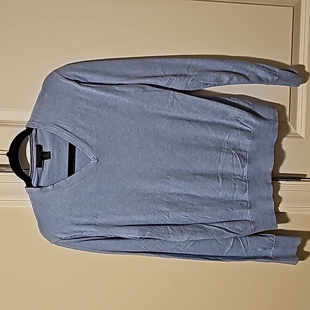 Banana Republic V neck sweater